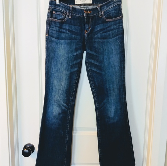 Abercrombie & Fitch Denim - Womens Abercrombie & Fitch Perfect Stretch Jeans